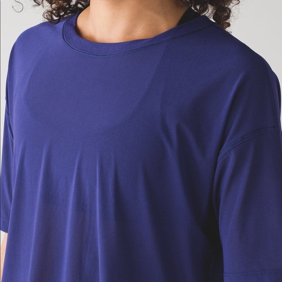 lululemon Get Low Short Sleeve - Picture 2 of 8